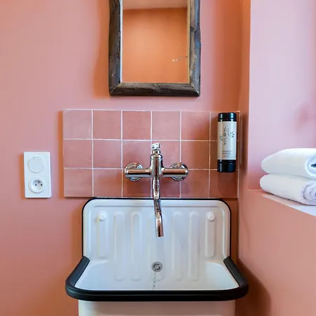 Robs - Confort, Tv Connectee, Debit, Localisation Ideale - Courts Sejours & Affaires 3* Caen