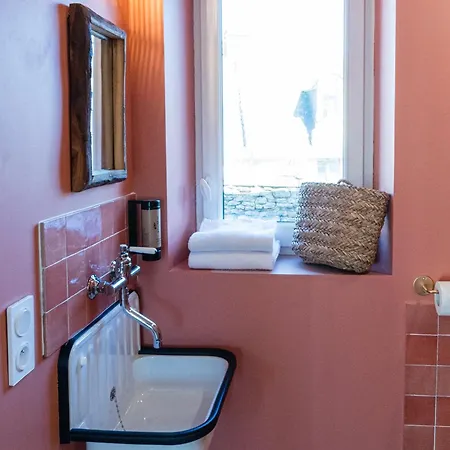 Robs - Confort, Tv Connectee, Debit, Localisation Ideale - Courts Sejours & Affaires 3*