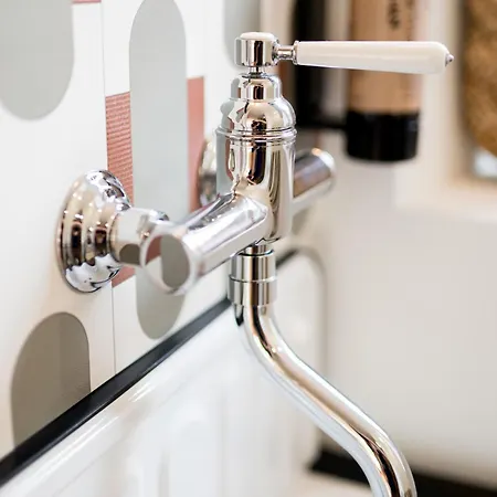 Hotel apartamentowy Robs - Confort, Tv Connectee, Debit, Localisation Ideale - Courts Sejours & Affaires 3*