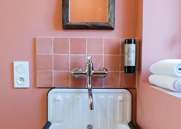 Robs - Confort, Tv Connectee, Debit, Localisation Ideale - Courts Sejours & Affaires 3* كان